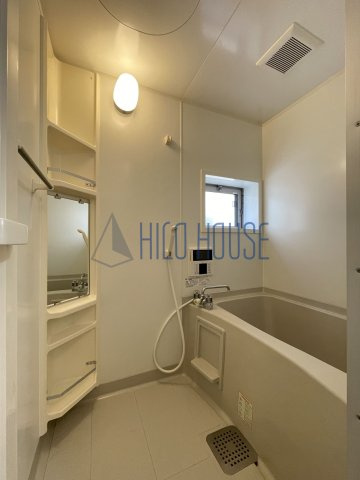 メイプル ブランシェⅡの浴室