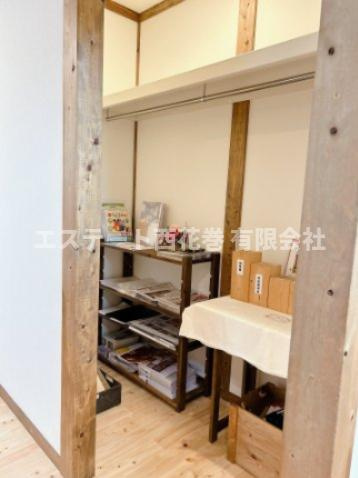 花巻市胡四王一丁目　サイエンスホームの収納|1階寝室収納