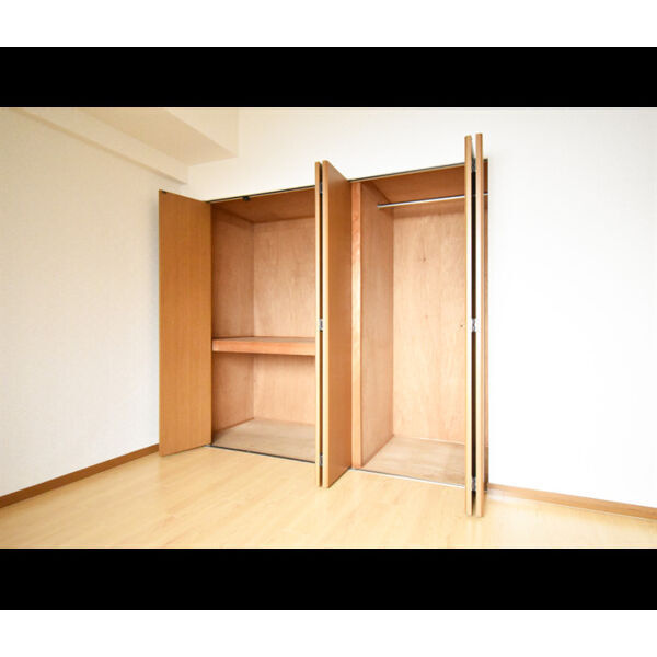 シャトレ壱番館の収納|別号数タイプ