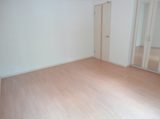 【内装】 | ＥＴＯＩＬＥｍａｅｋａｗａ（エトワール前川） | 洋室