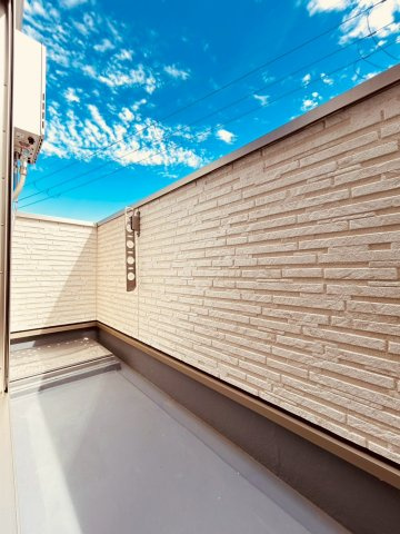 ウエスト大久保Ⅱのバルコニー