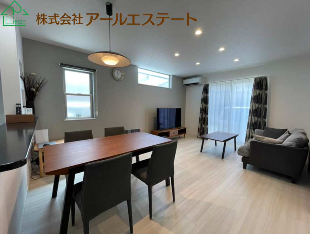 姫路市御立東1丁目の洋室
