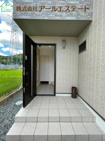 姫路市御立東1丁目の玄関