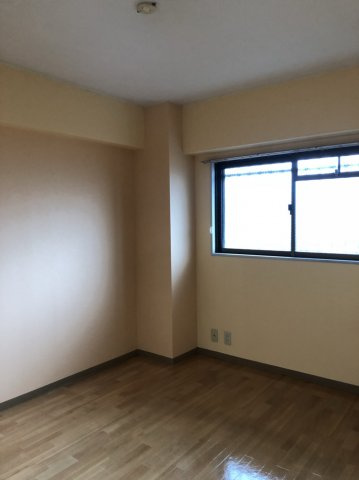 フェニックス殿岡の寝室
