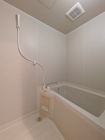 ニューハイム羽沢の浴室