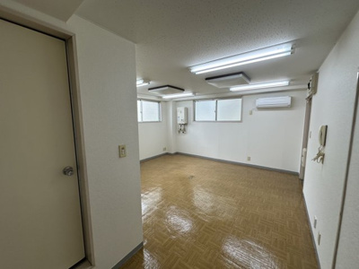 【居間・リビング】 | 東照ビル