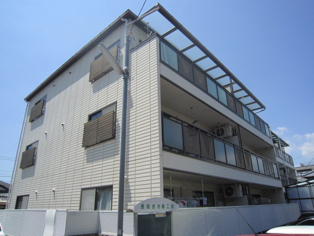 アーネストハイツ三宅