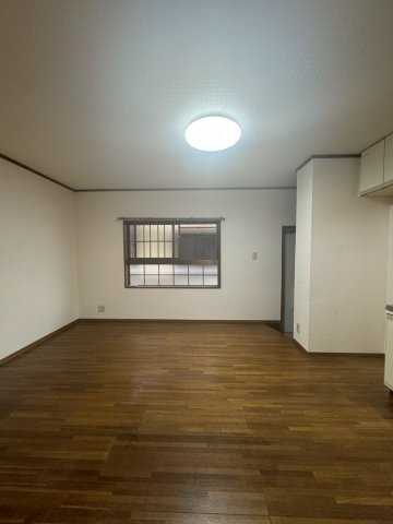 ときわ花山ハイツの居間・リビング