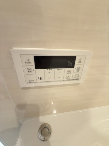 アークステージ高田馬場の発電・温水設備|給湯器リモコン