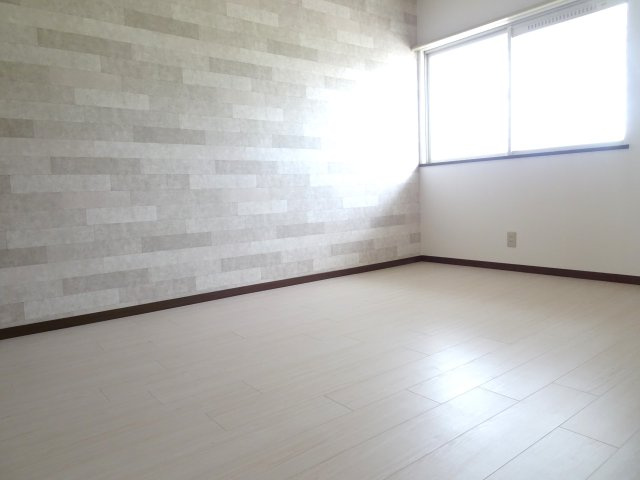 ヴィラマルヨシの洋室