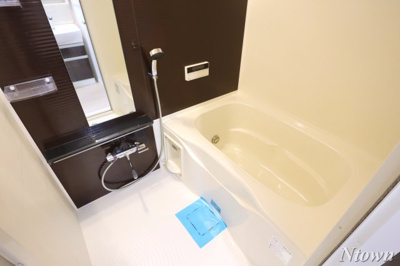 【浴室】 | チェルトヴィータ  | ゆったり過ごせるお風呂です