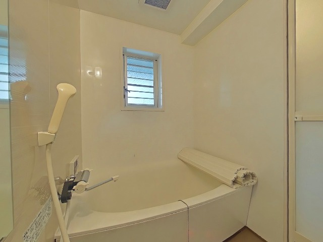 プレステージ新千里西町2号棟の浴室