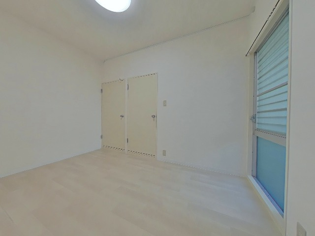 プレステージ新千里西町2号棟の洋室