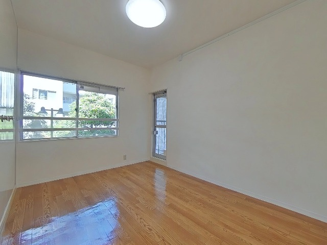 プレステージ新千里西町2号棟の洋室