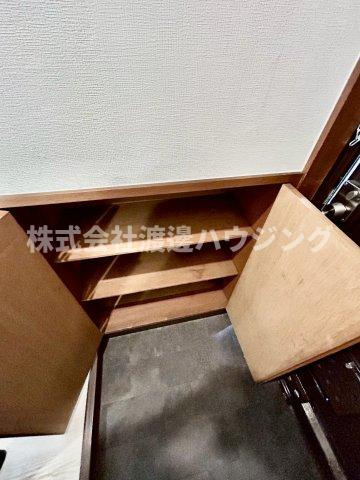 第2千里ハイツの収納|玄関収納