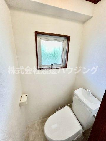 第2千里ハイツのトイレ|トイレに窓ございます。