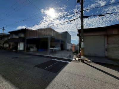 【前面道路含む現地写真】 | 宿屋町東３丁　建築条件付宅地 | 前面道路約８．４ｍ！広々運転の苦手な方も安心ですね！