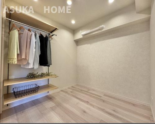 モンテベルデ横浜の洋室|落ち着いた色調の洋室です