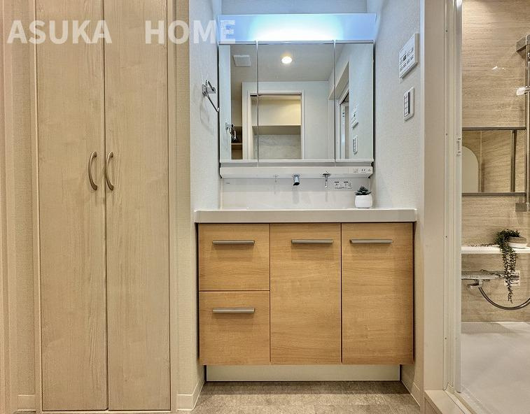 モンテベルデ横浜の独立洗面台|独立洗面台、朝の身支度には欠かせません