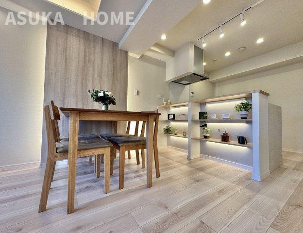 モンテベルデ横浜の居間・リビング|ゆったりとした高級感のある居間です