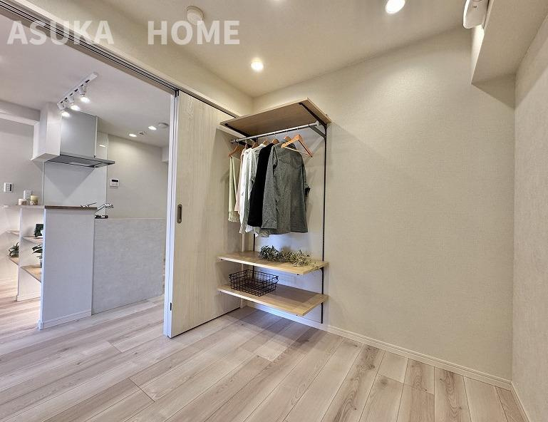 モンテベルデ横浜の洋室|家族一人ひとりの大切なプライベート空間の居室。家具の配置のご相談は是非お任せください。