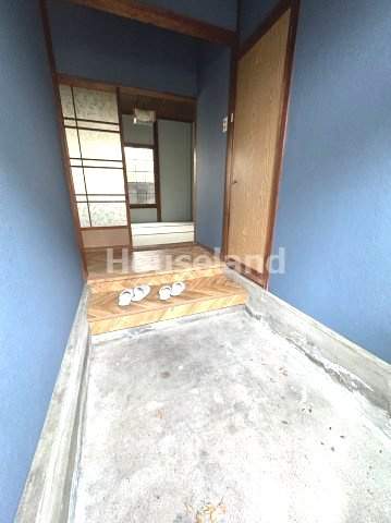 塩屋5丁目長屋(東側)の玄関|同タイプ参考写真