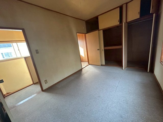 山武市本須賀　中古戸建の洋室