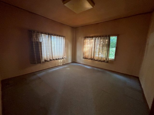 山武市本須賀　中古戸建の洋室