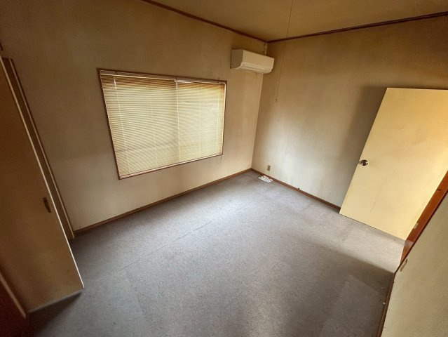 山武市本須賀　中古戸建の洋室