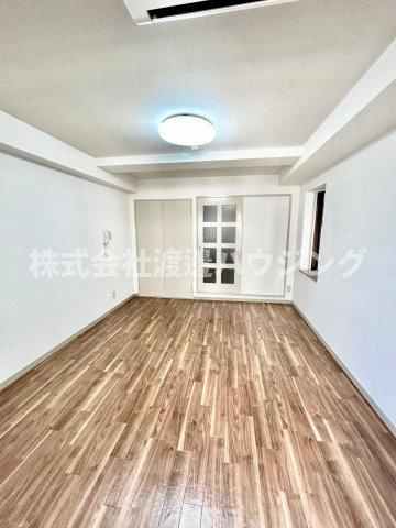 ラファイン江坂の内装