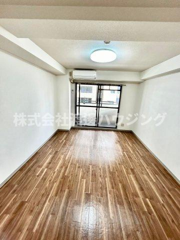 ラファイン江坂の寝室