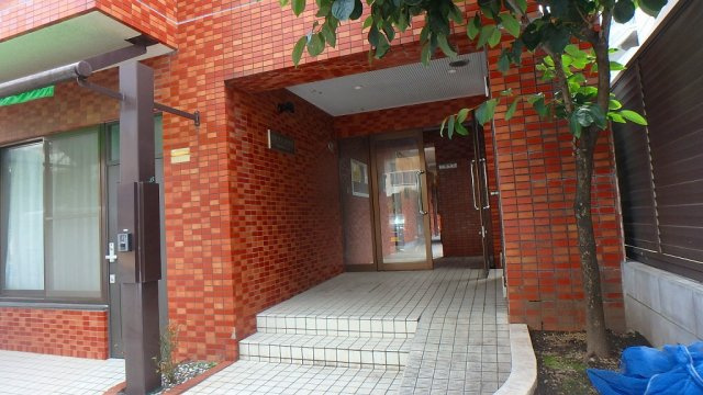 ベルフォーレ北村のエントランス
