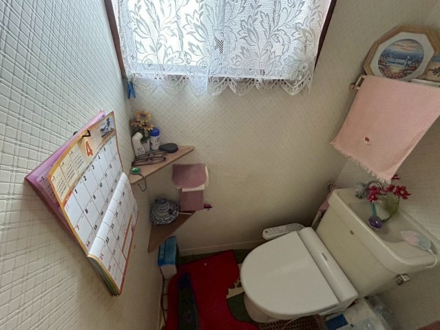 富里市七栄　中古戸建のトイレ