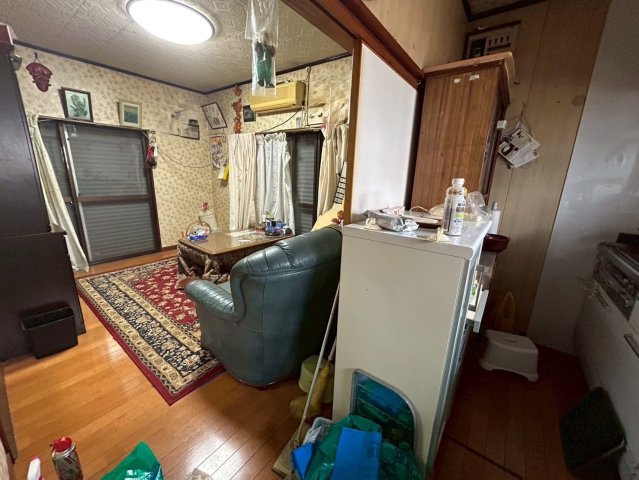 富里市七栄　中古戸建の居間・リビング
