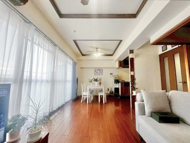 ラビデンス延珠の居間・リビング|陽当たり良好のリビング！