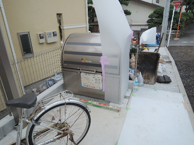 ｌｅｆｕａ　ｓｈｏｎａｎのエントランス|敷地内専用ダストボックス