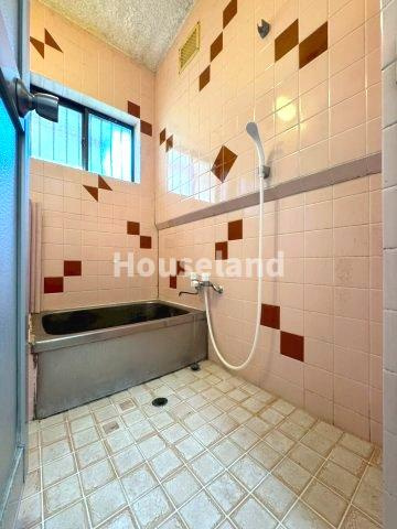 東国分戸建の浴室