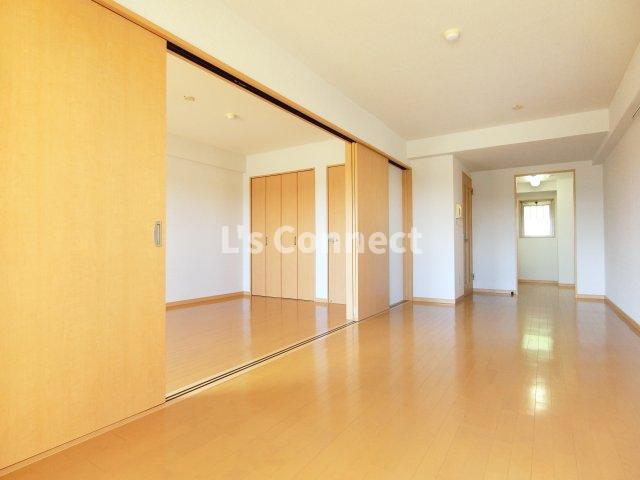 【内装】 | パームクレスト高森 | 居室と寝室を分けて生活できる１ＬＤＫ。