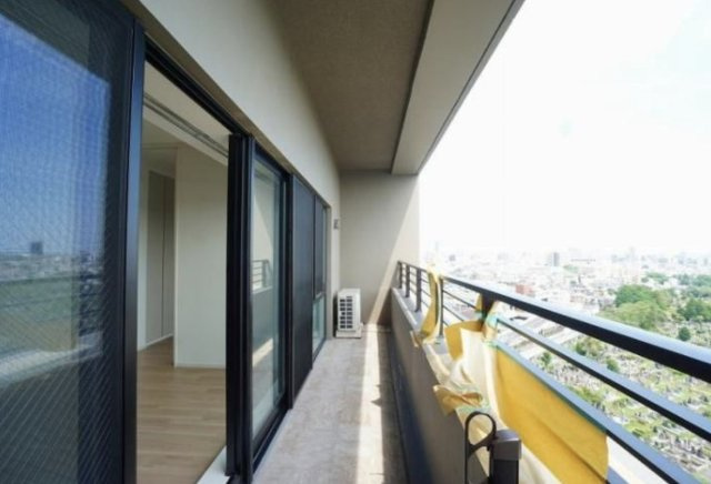 ｎｉｄｏ　ＳＵＧＡＭＯのバルコニー