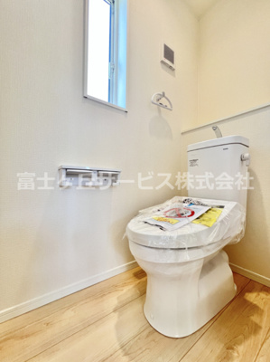 【トイレ】 | 富士市岩本 15期 新築一戸建て | 2Fのトイレです