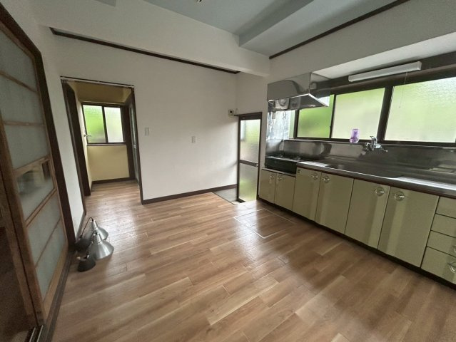 潮来市辻　中古戸建のキッチン