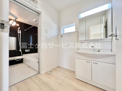 【脱衣所】 | 富士市天間 16期 新築一戸建て 2号棟 | 脱衣場です
