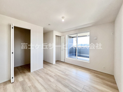 【寝室】 | 富士市天間 16期 新築一戸建て 2号棟 | 7.7帖の寝室です