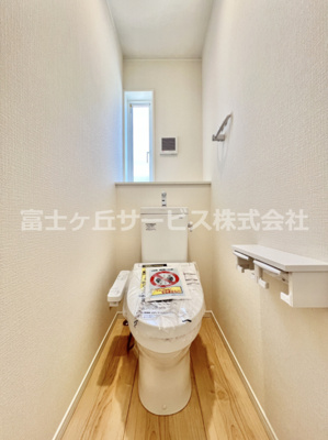 【トイレ】 | 富士市天間 16期 新築一戸建て 2号棟 | 2Fのトイレです