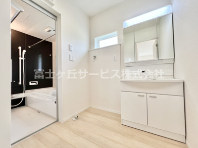 【脱衣所】 | 富士宮市万野原新田 29期 新築一戸建て 2号棟 | 脱衣場です
