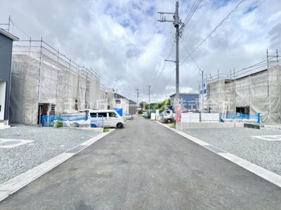 【前面道路含む現地写真】 | 富士宮市万野原新田 29期 新築一戸建て 3号棟 | 前面道路含む現地写真です