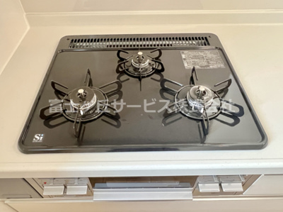 【その他】 | 富士宮市万野原新田 29期 新築一戸建て 7号棟 | 3口コンロです