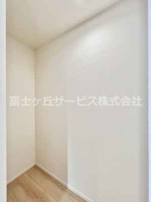 【収納】 | 富士宮市万野原新田 29期 新築一戸建て 7号棟 | パントリーがあります