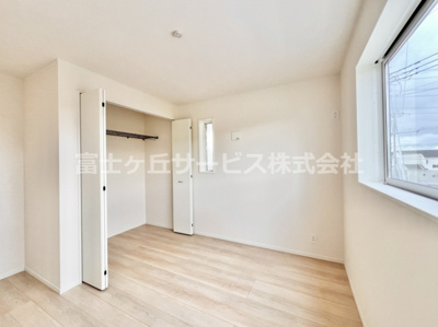 【洋室】 | 富士宮市万野原新田 29期 新築一戸建て 7号棟 | 6帖の洋室です