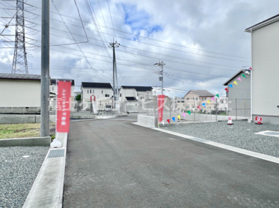 【前面道路含む現地写真】 | 富士宮市万野原新田 29期 新築一戸建て 7号棟 | 前面道路含む現地写真です
